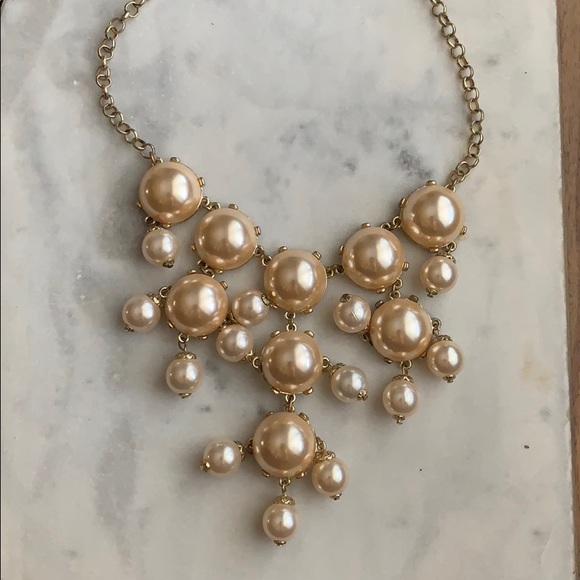 Francesca's Collections Jewelry - Pearl statement necklace Francesca's Collections Jewelry - Pearl statement necklace